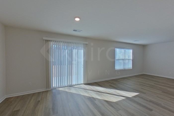 124 Inez Ave - Photo 2 of 24