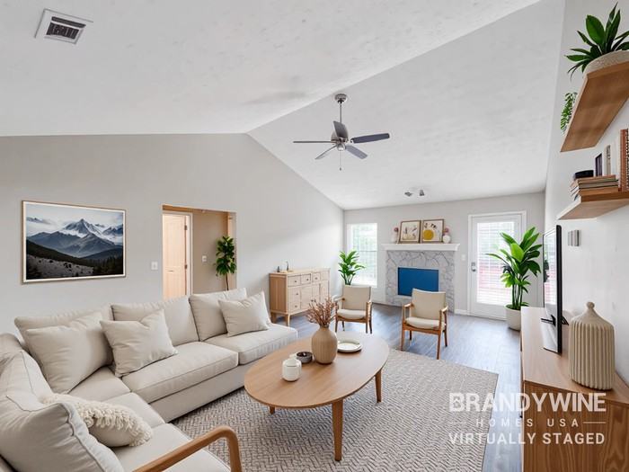 371 Walker Dr - Photo 4 of 29