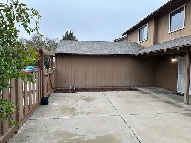 1921 Bridgewood Way - Photo 4 of 50