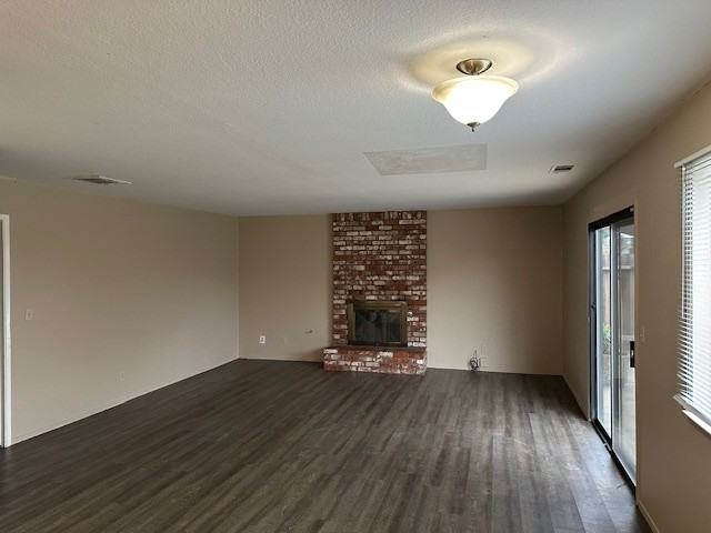 1921 Bridgewood Way - Photo 7 of 50