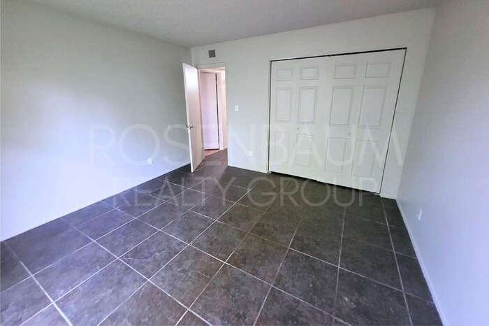 1726 E 6th Ave #1726 - Photo 7 of 10