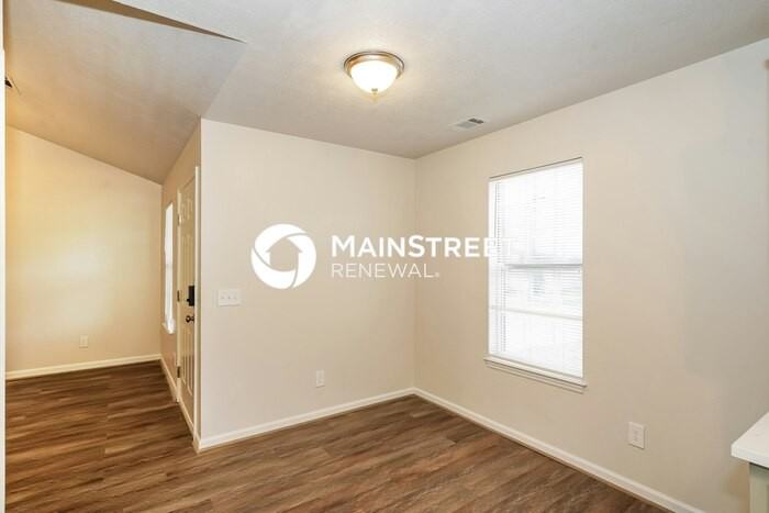 1608 Wynnhaven Ct - Photo 2 of 18