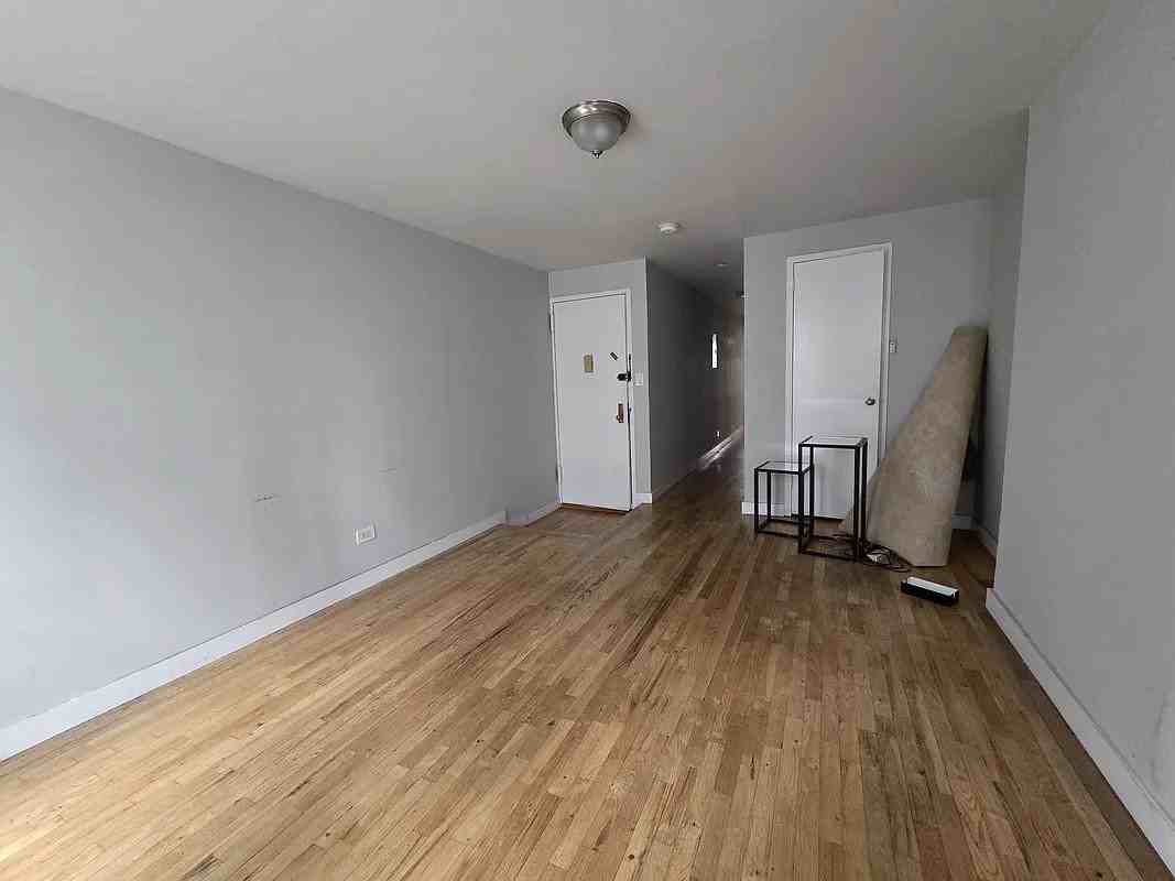 856 8th Avenue #4B - Photo 3 of 6