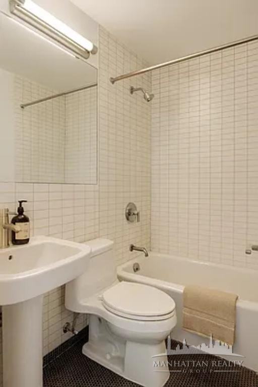 East 39th Street #1 - Photo 4 of 4