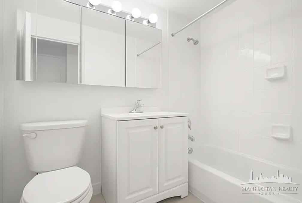 East 46th Street #1 - Photo 4 of 4