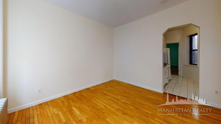 2nd Avenue #5A - Photo 3 of 7