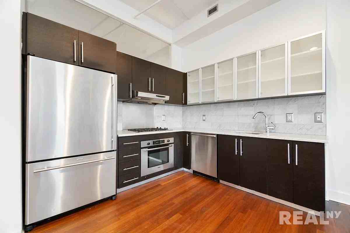 99 Gold Street #3D - Photo 4 of 13