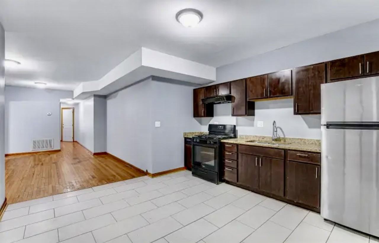 8133 South Ingleside Avenue - Photo 4 of 13