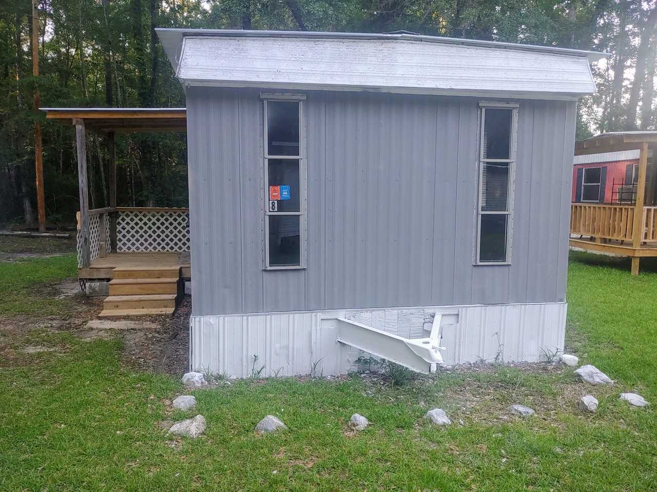 835/837 Troy Road - Photo 2 of 10