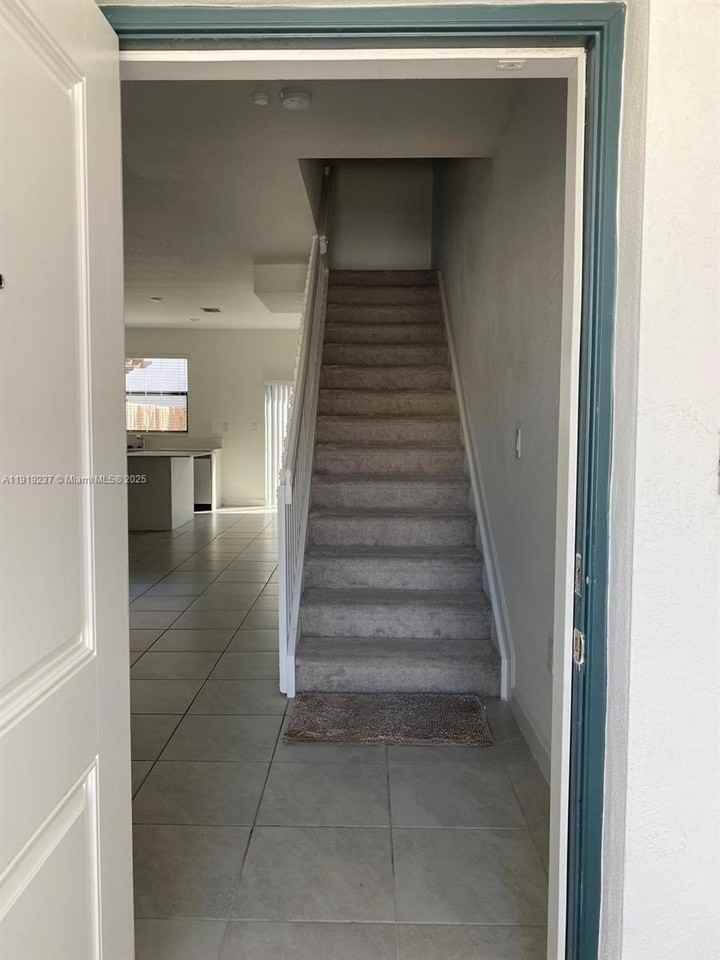 12914 Sw 232nd Ln #12914 - Photo 4 of 37