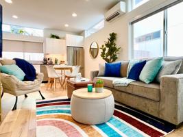 featured image of 700 Broadway E