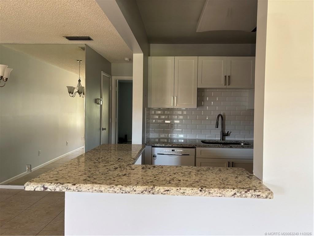 9 Lake Vista Trl Apt 204 #204 - Photo 4 of 26