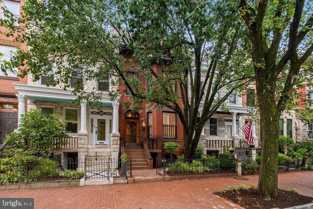 1120 East Capitol Street Northeast - Photo 2 of 50