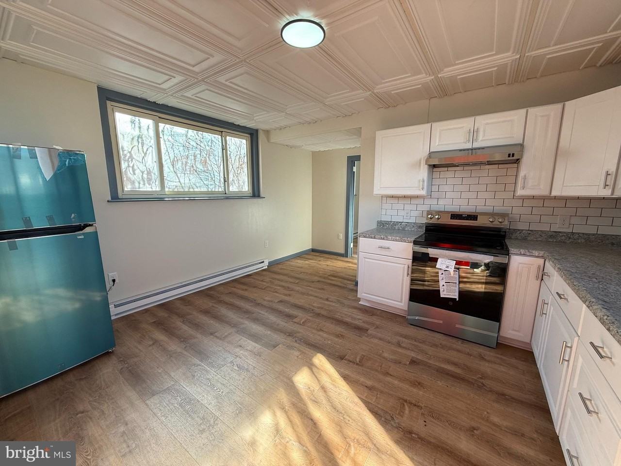 5036 Leesport Avenue - Photo 2 of 9