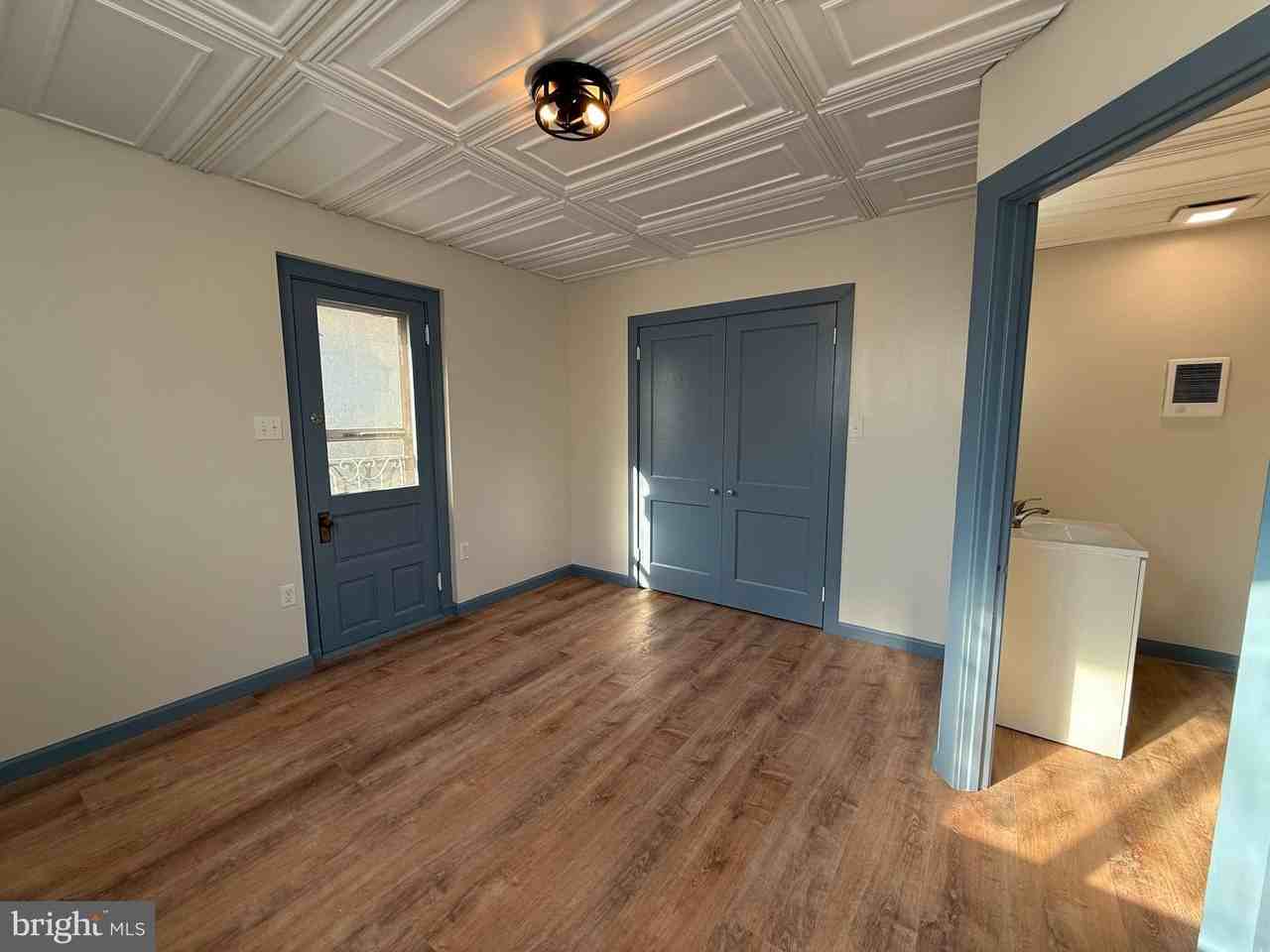 5036 Leesport Avenue - Photo 4 of 9