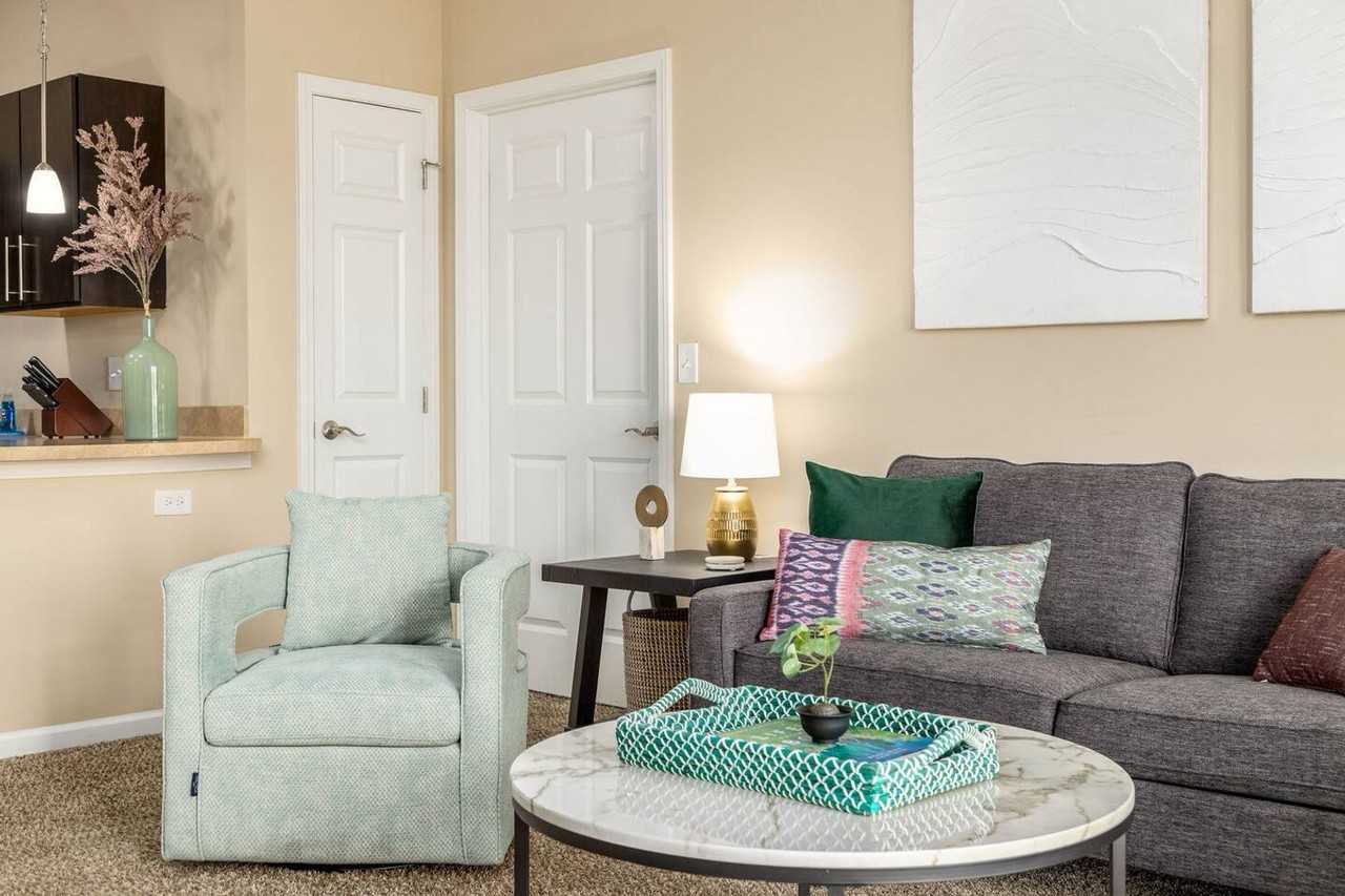 6226 Oonas Way - Photo 4 of 31