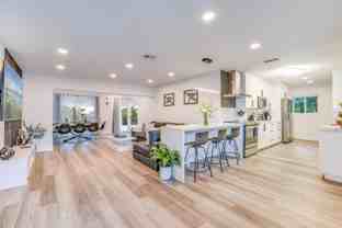 834 Southwest 14th Court - Photo 1 of 1