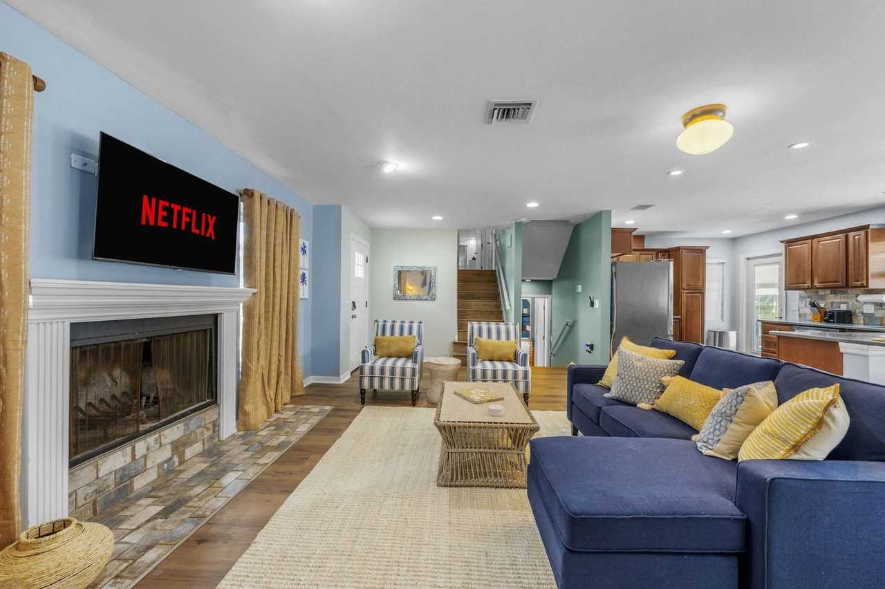 8580 139th Ln #1319941P - Photo 4 of 50