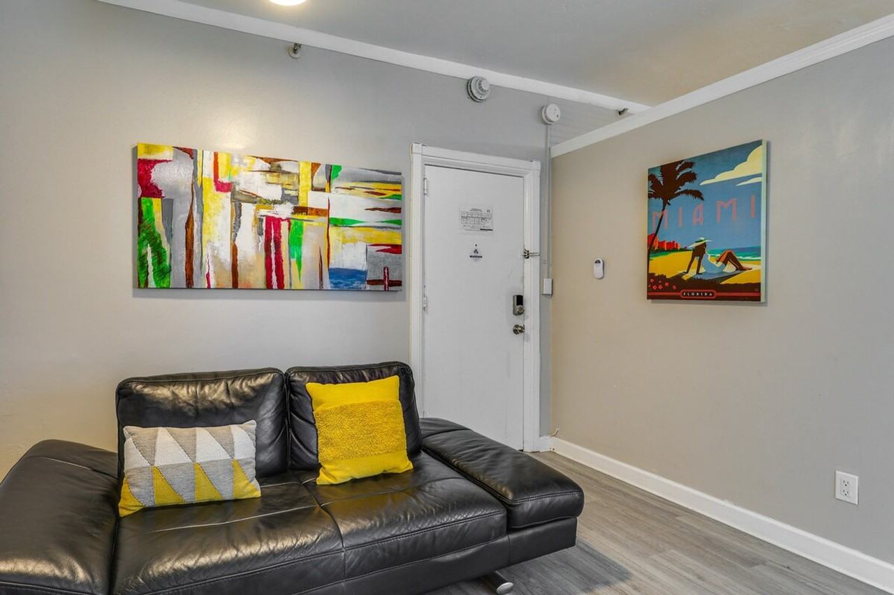 3700 Collins Ave #1307153P - Photo 2 of 25