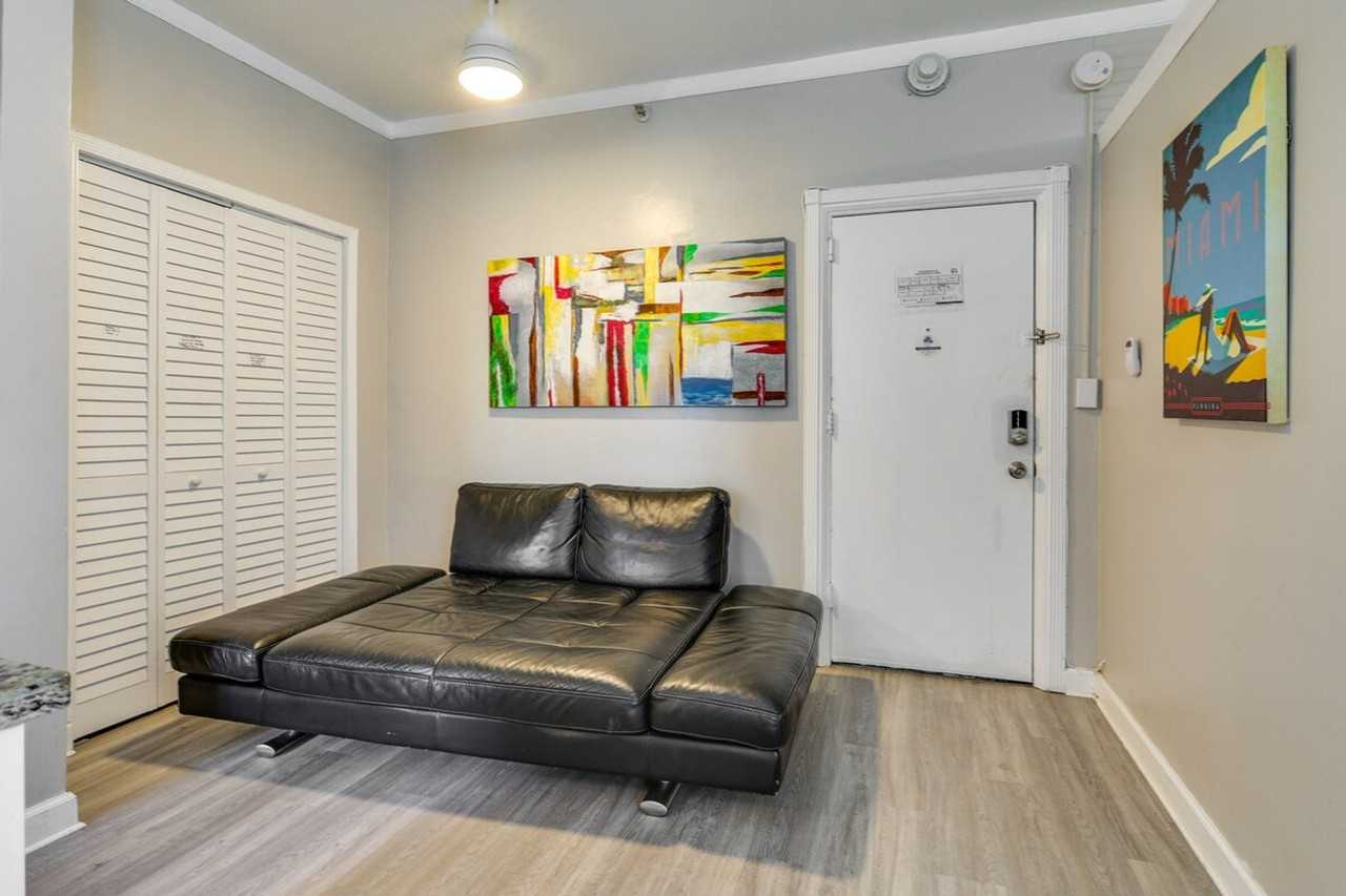 3700 Collins Ave #1307153P - Photo 3 of 25