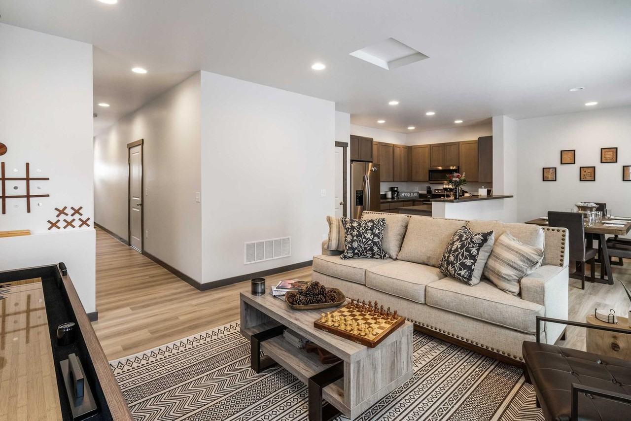 2942 W Babcock St #1339978P - Photo 7 of 38