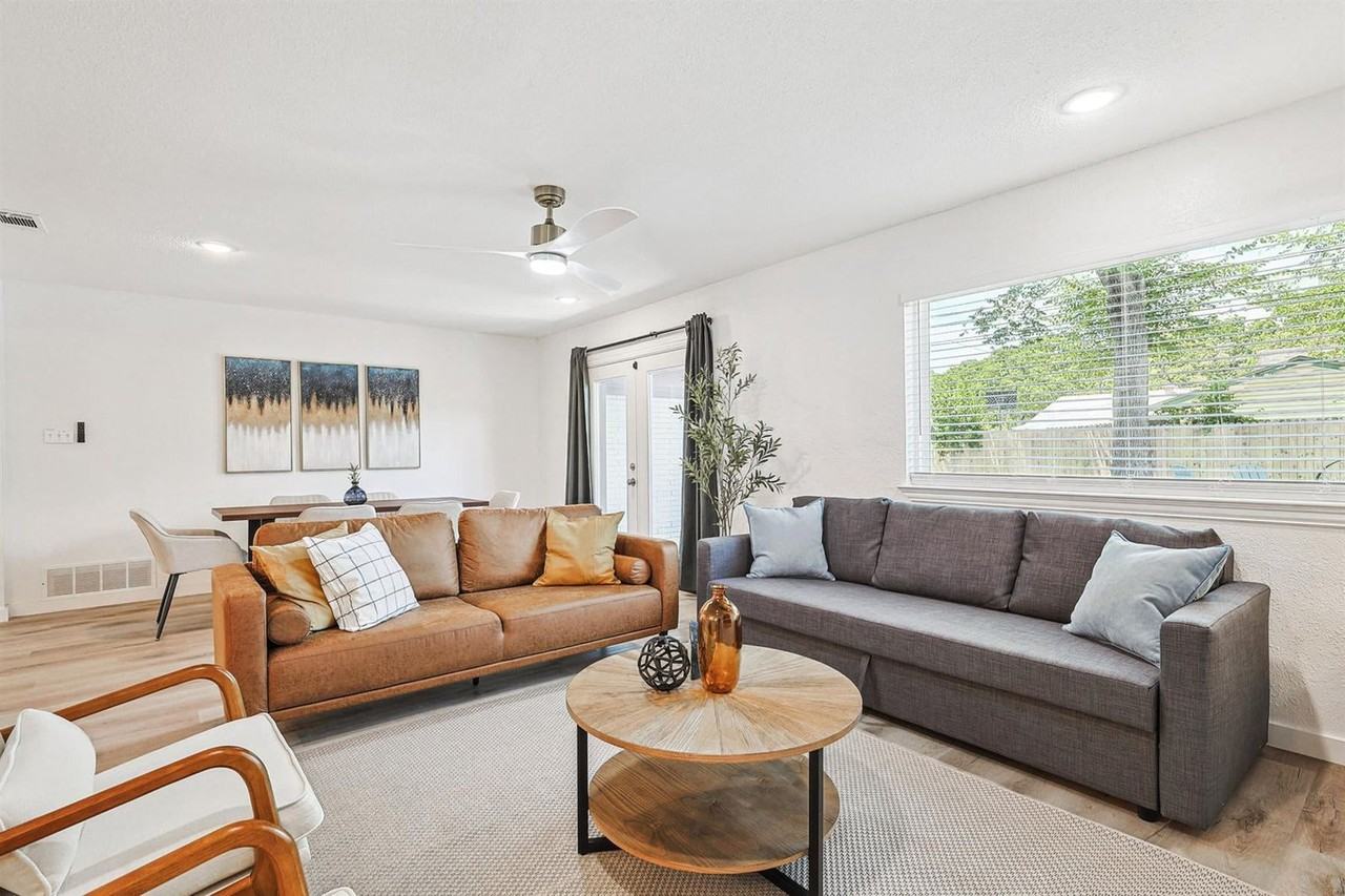 2003 N O Connor Rd #1343744P - Photo 3 of 31