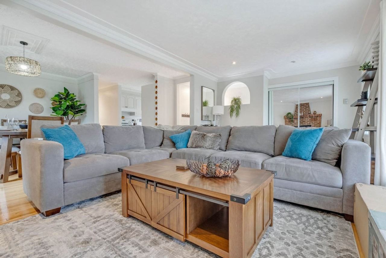 306 Rue Riviera - Photo 7 of 36