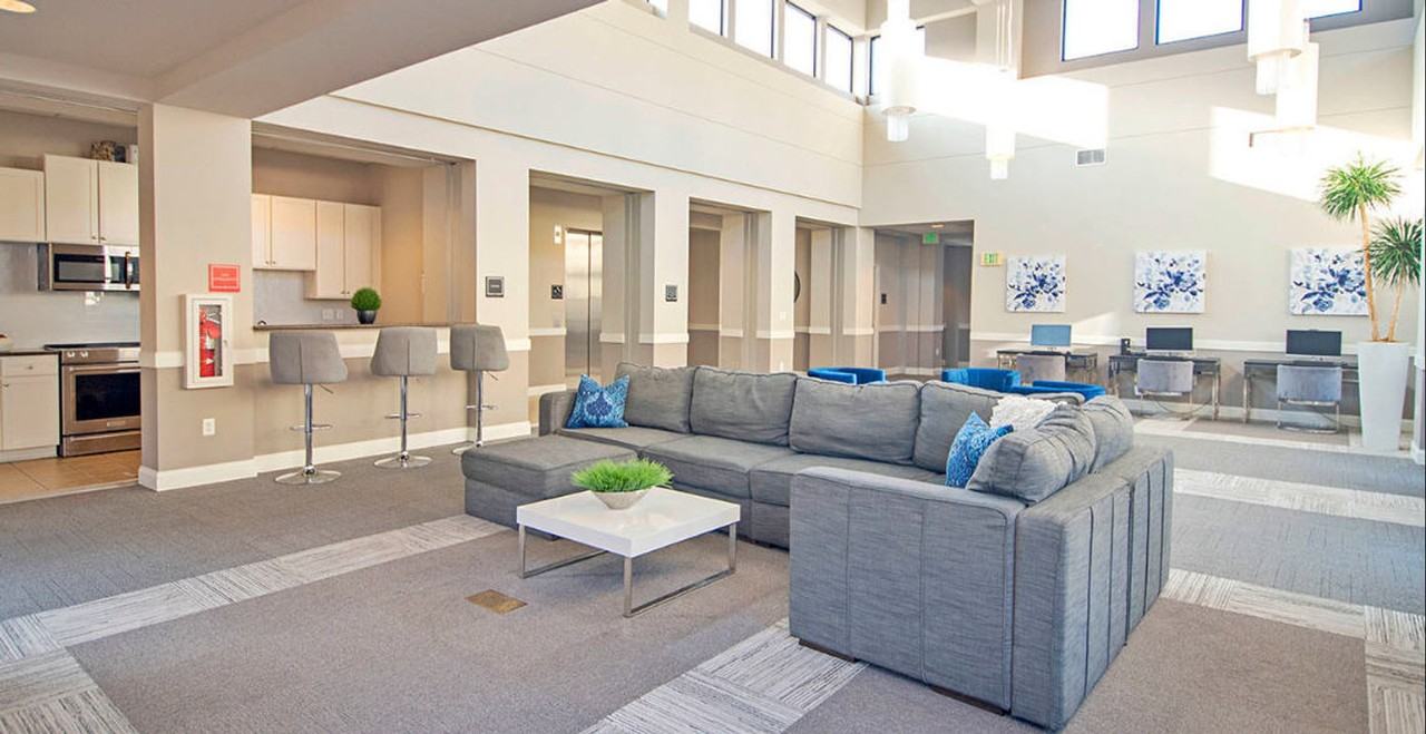 721 Governor Morrison St #1344174P - Photo 2 of 31