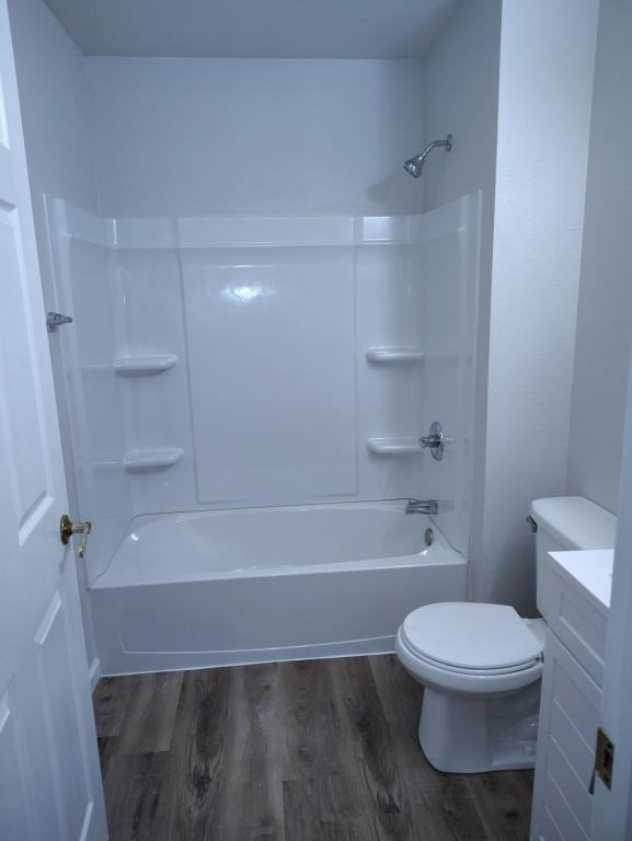 500 South Washington Street - Photo 3 of 8