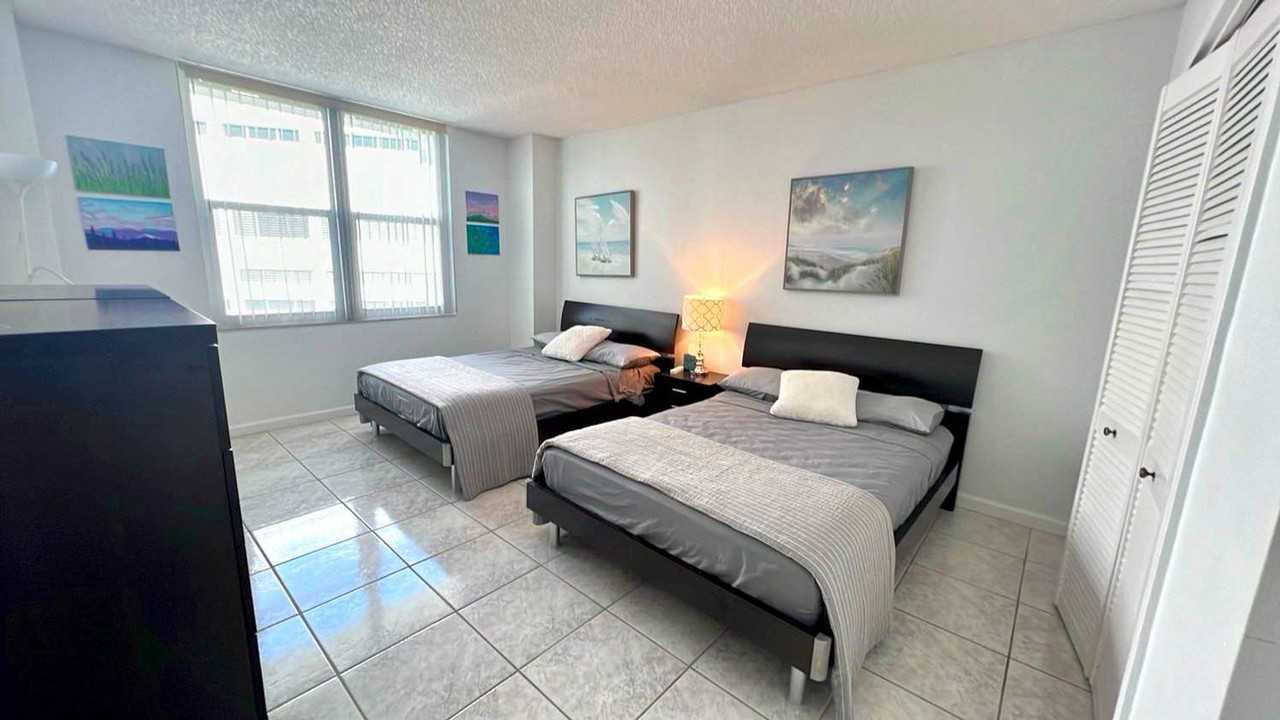 3725 S Ocean Dr #1339235P - Photo 6 of 12