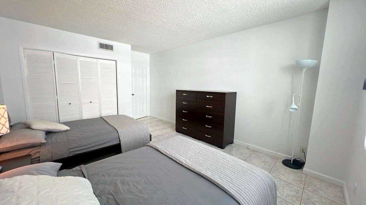 3725 S Ocean Dr #1339235P - Photo 7 of 12