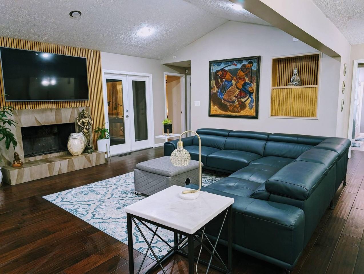 1303 Colony Drive - Photo 3 of 30