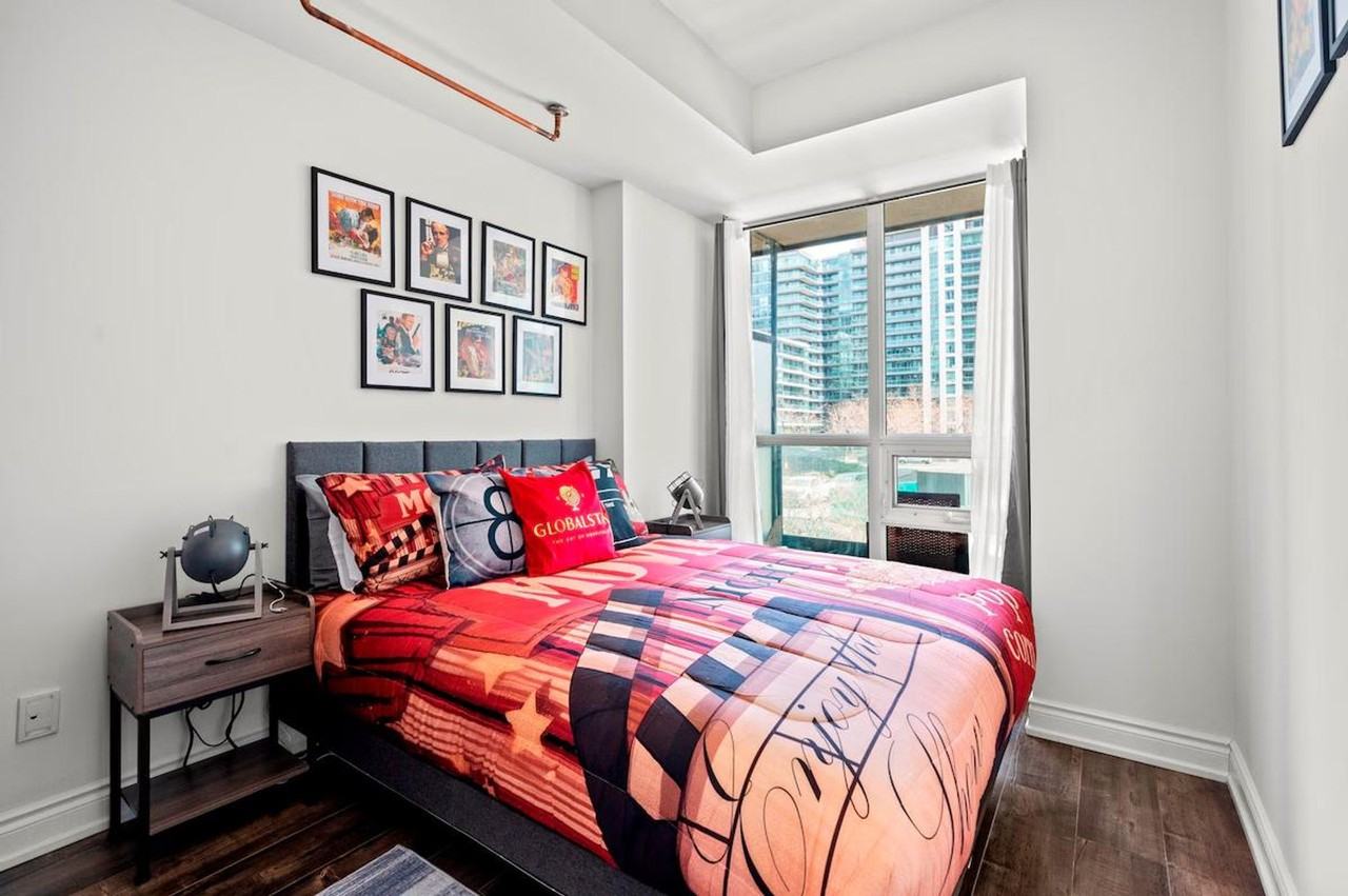 231 Fort York Blvd #1346008P - Photo 6 of 19