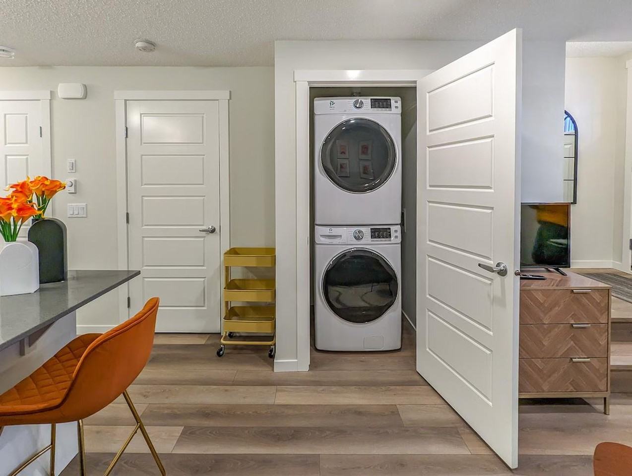 317 Cranbrook Sq Se #1346041P - Photo 2 of 21