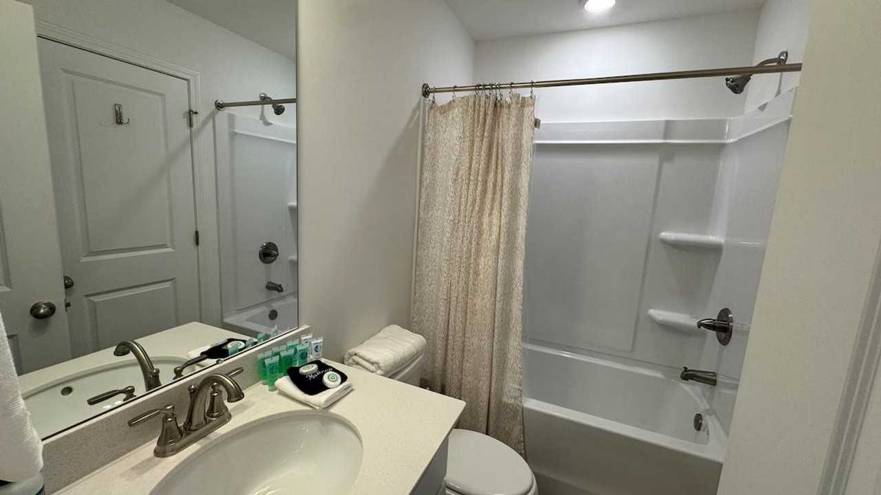 149 Roxanne Dr #1344212P - Photo 6 of 18