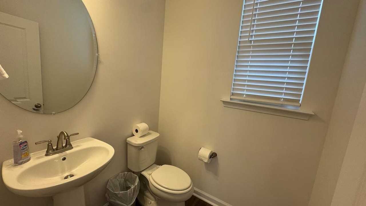 149 Roxanne Dr #1344212P - Photo 7 of 18