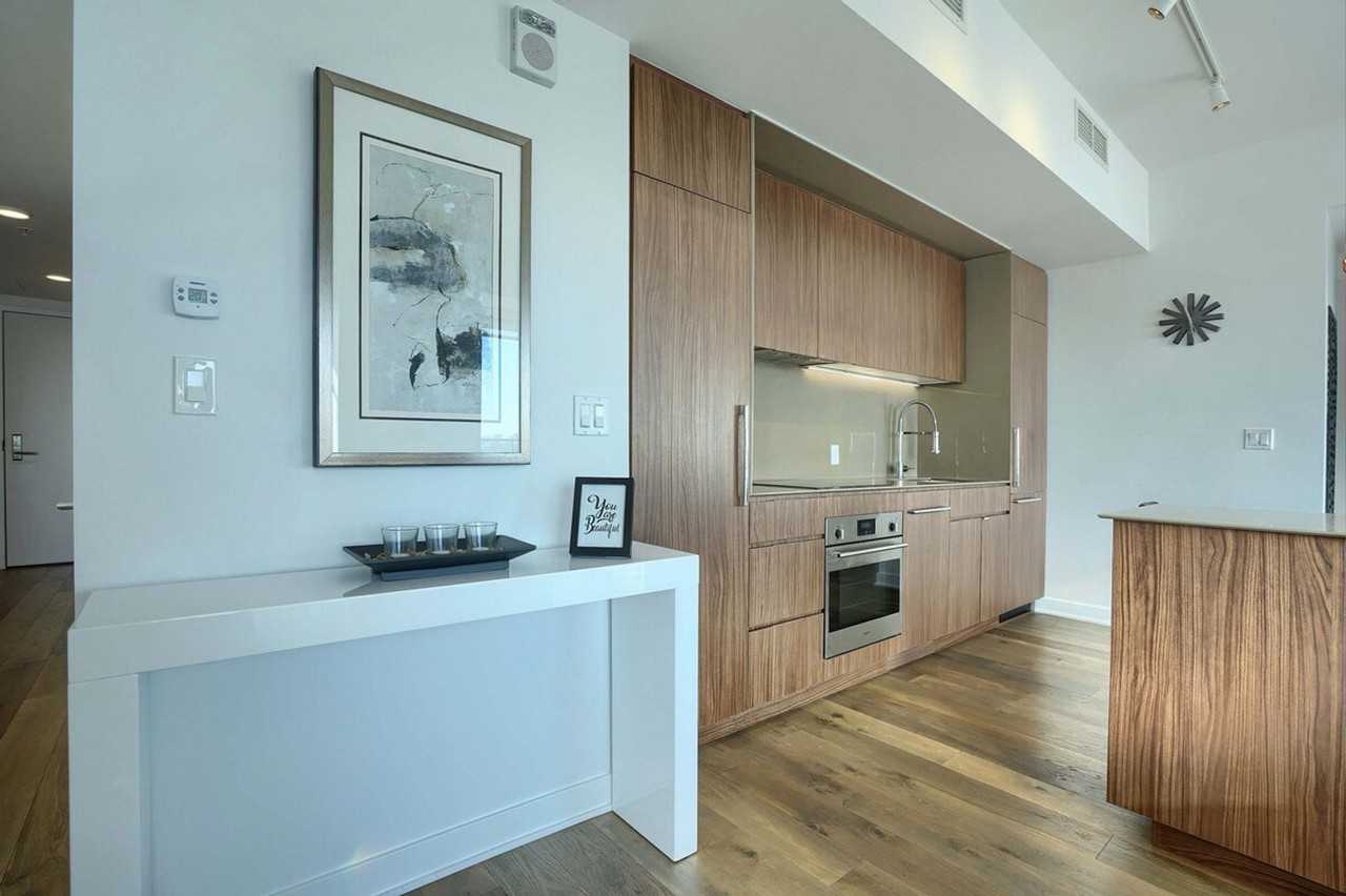 1055 Rue De La Montagne #1261777P - Photo 2 of 30