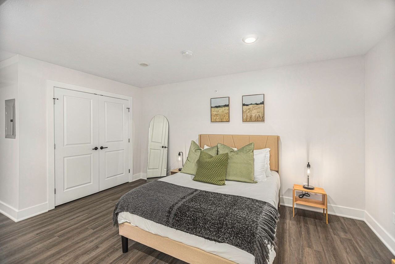 1562 Michigan St Ne #1346761P - Photo 2 of 12