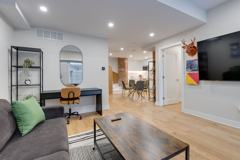 1520 Av Des Pins O - Photo 1 of 1