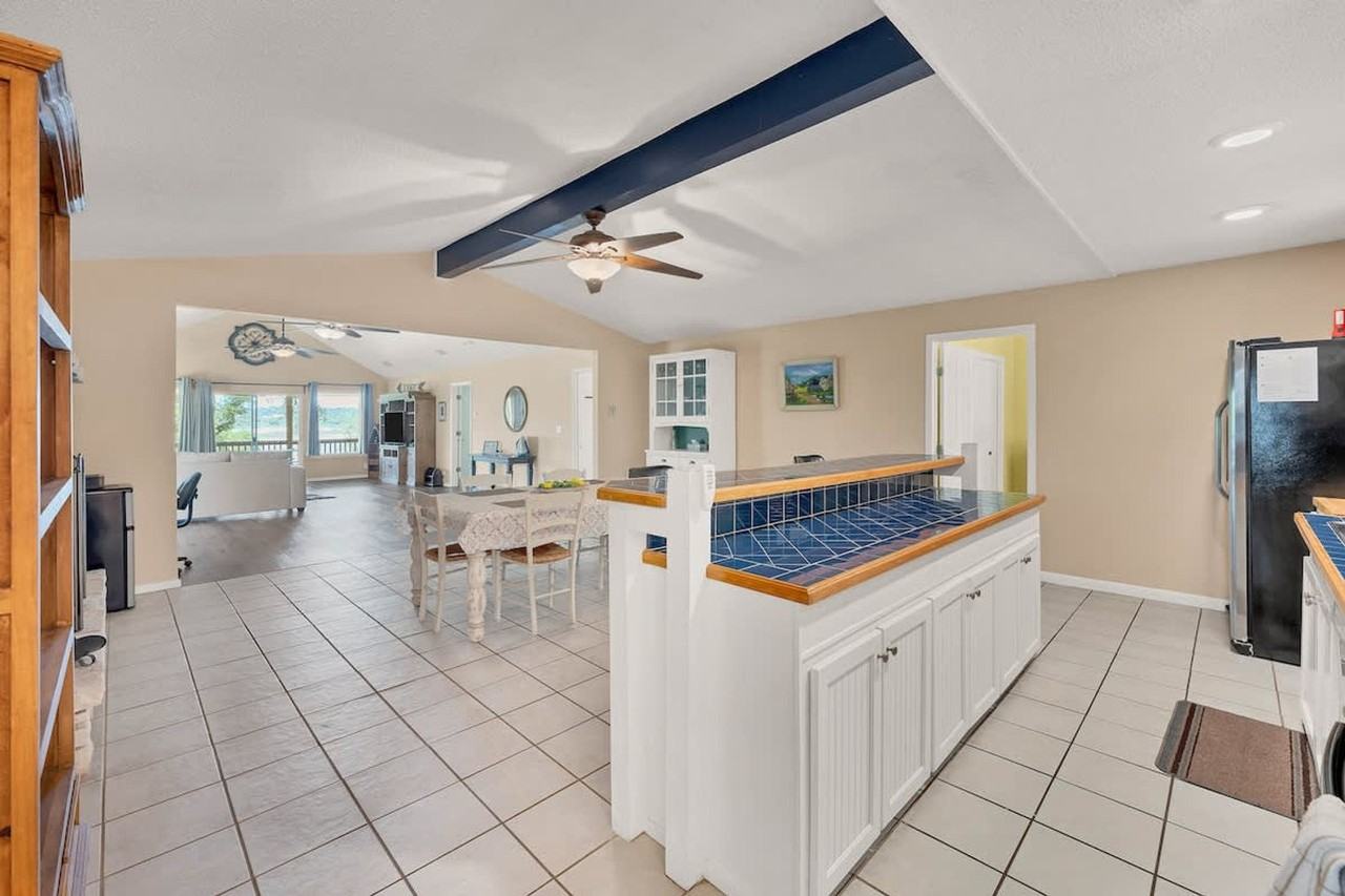 2388 Lakeshore Dr #1351236P - Photo 7 of 44