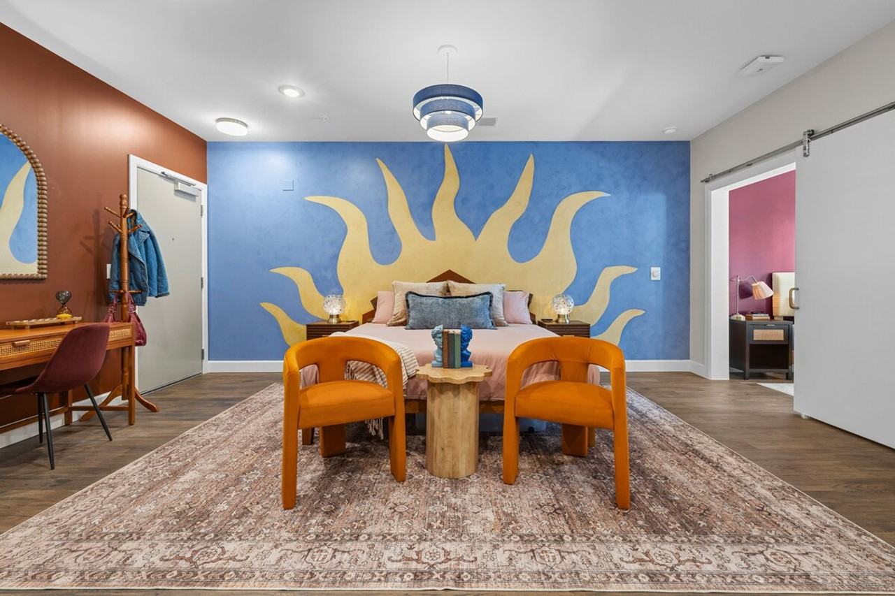 641 Division St #1351409P - Photo 4 of 19