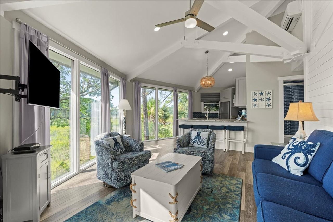 2041 Deer Island Rd #1351744P - Photo 2 of 34