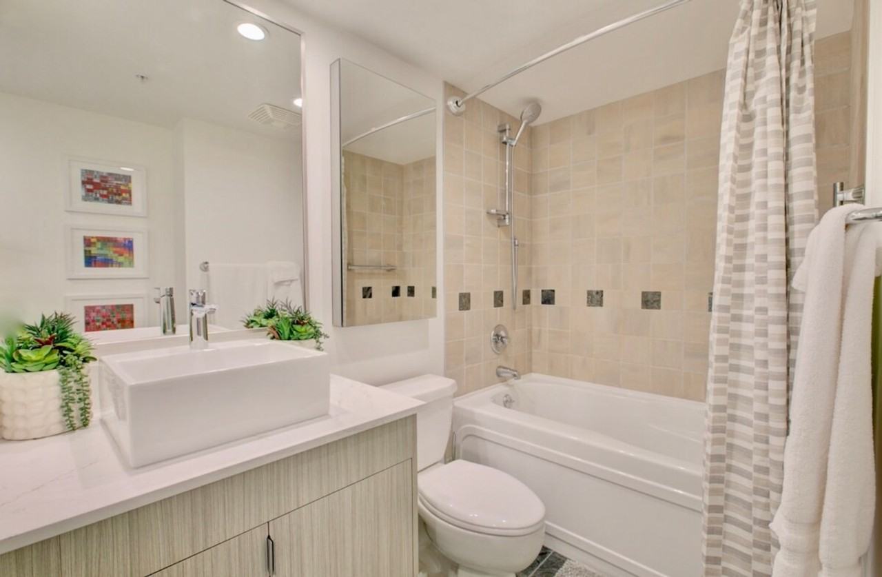 1408 Strathmore Mews #1345527P - Photo 7 of 46