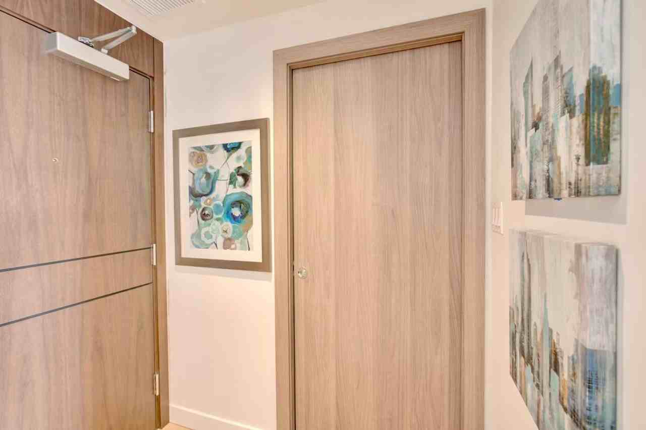 39 Smithe St #1345508P - Photo 5 of 36