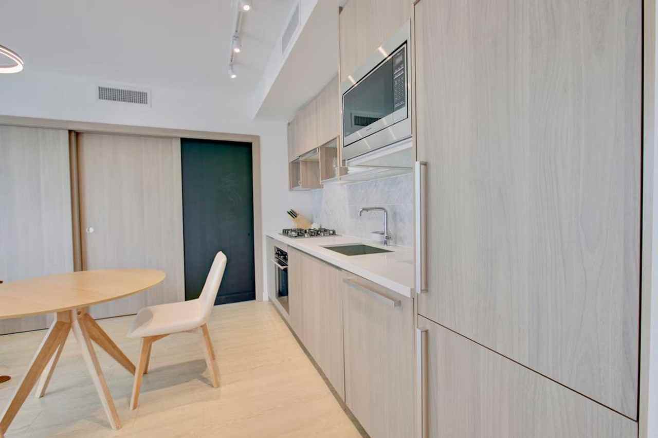 39 Smithe St #1345508P - Photo 6 of 36