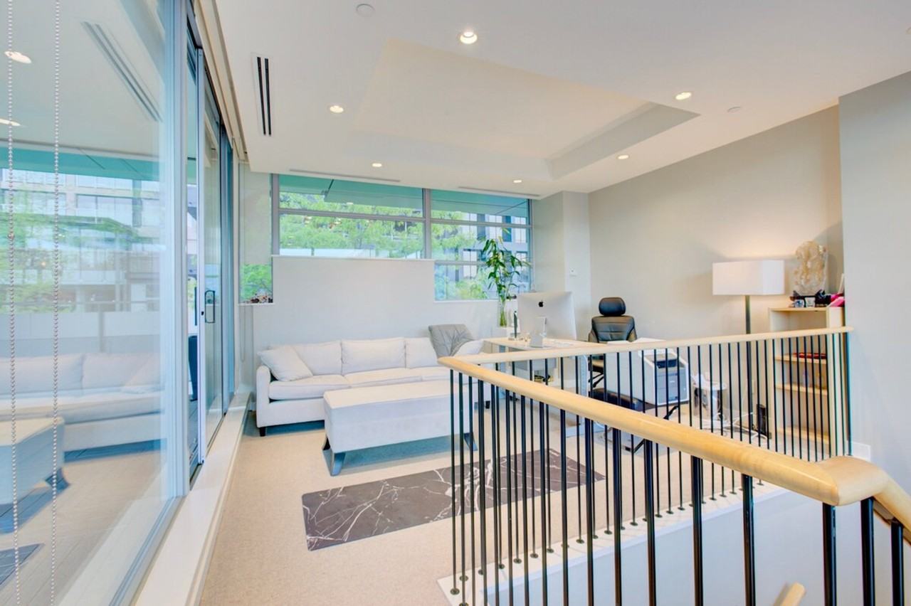 1163 West Cordova St #1345523P - Photo 2 of 36