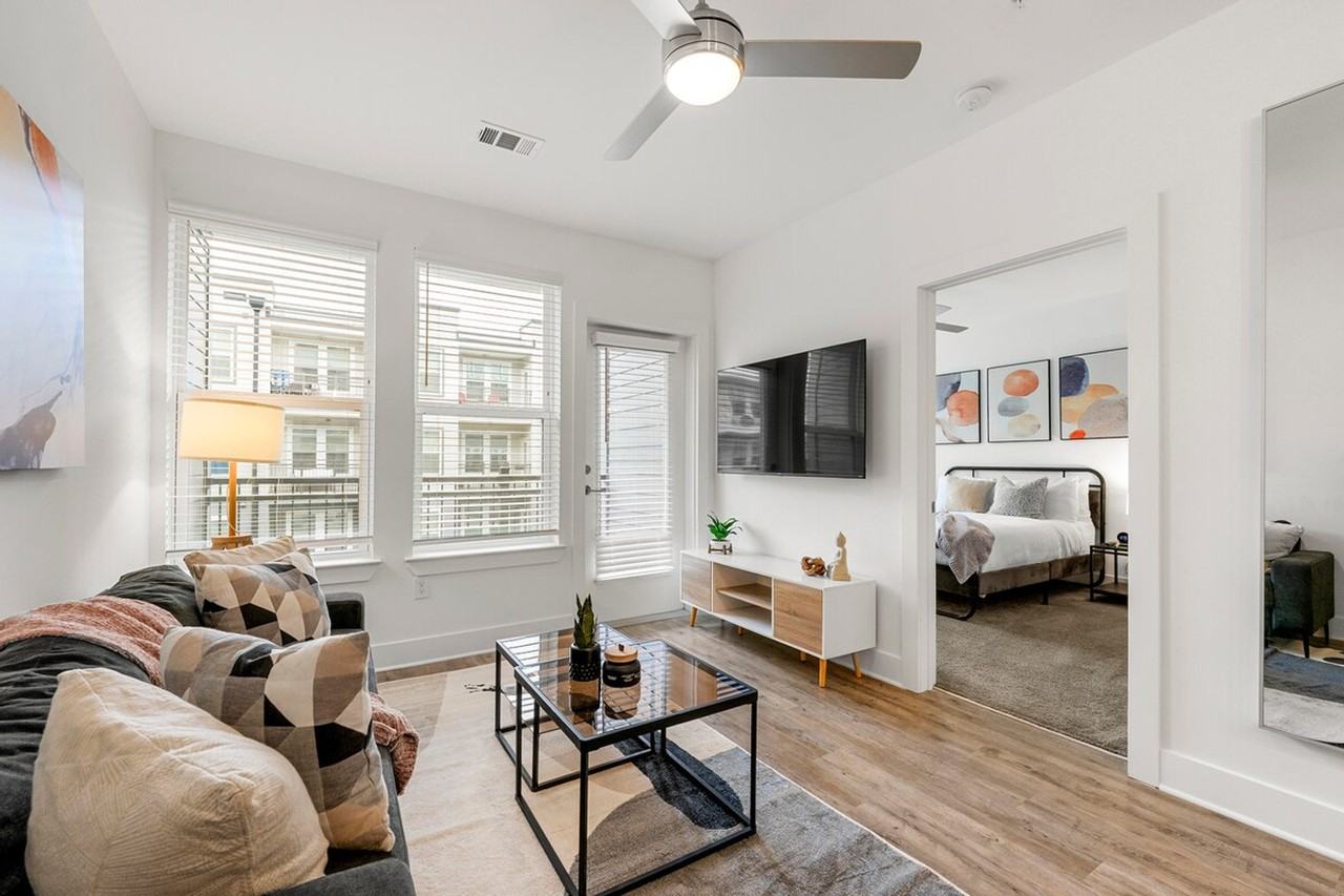 230 Bill Kennedy Way Se #1351862P - Photo 2 of 12