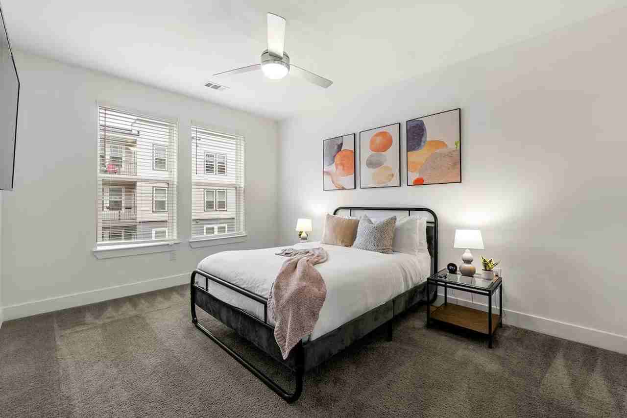 230 Bill Kennedy Way Se #1351862P - Photo 4 of 12