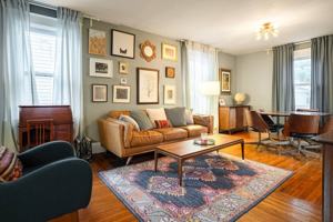 featured image of 3935 Oak Park Place