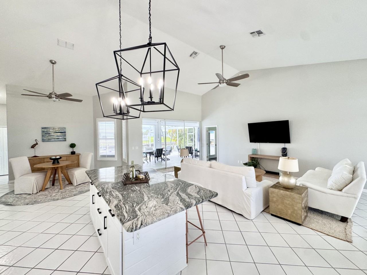 236 Sw 47th St #1353280P - Photo 2 of 35